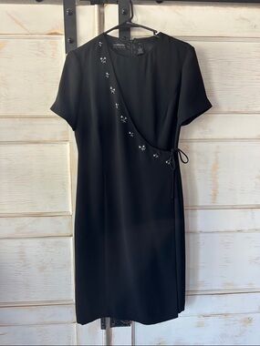 Liz Claiborne Black Short-Sleeve Faux Wrap Midi Dress with Floral Accent